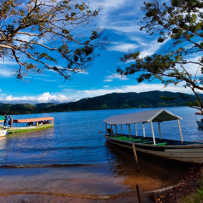 Laguna Azul